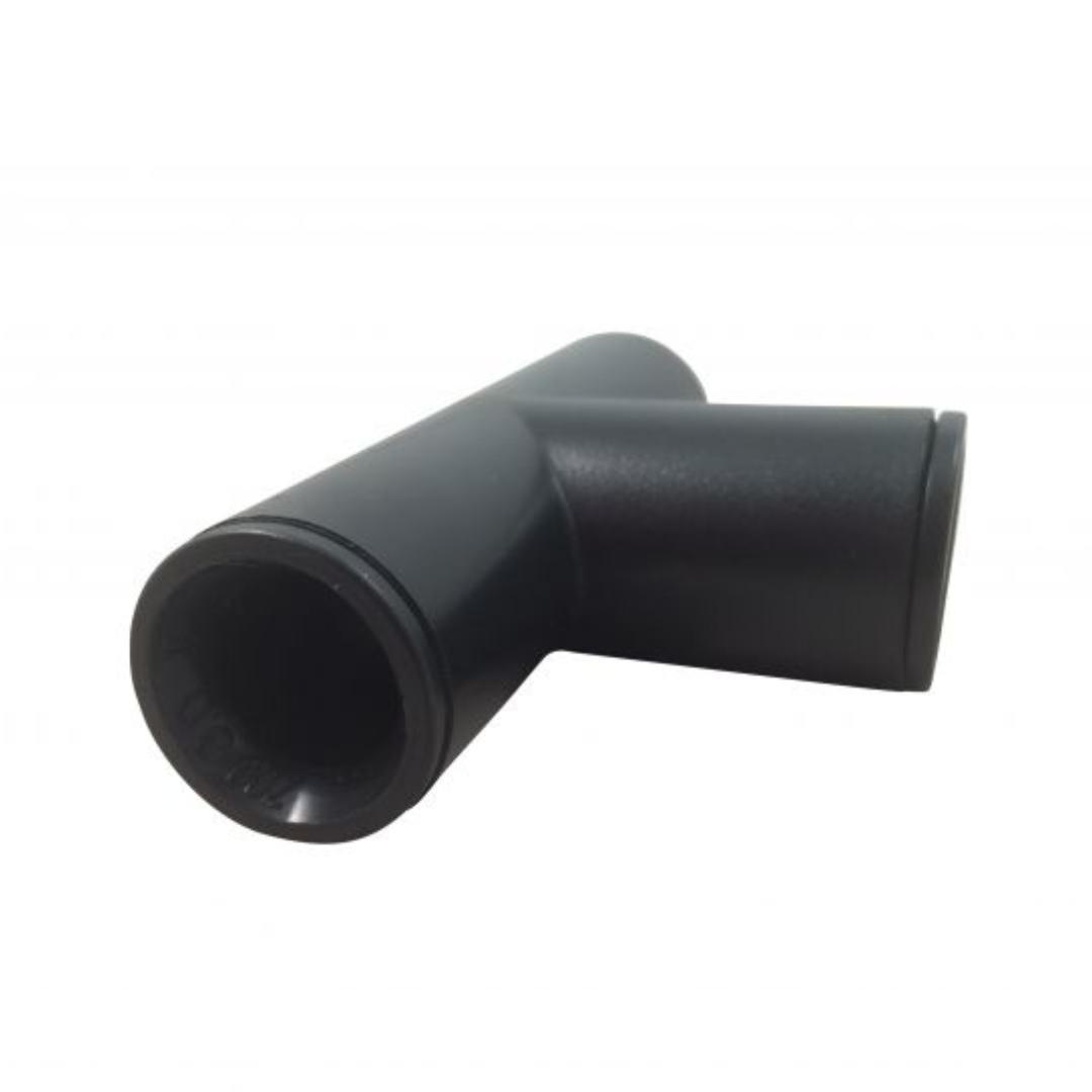 TEE de compresion 17mm CT700